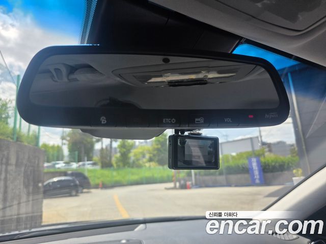 Hyundai Grandeur 2018 — photo 17