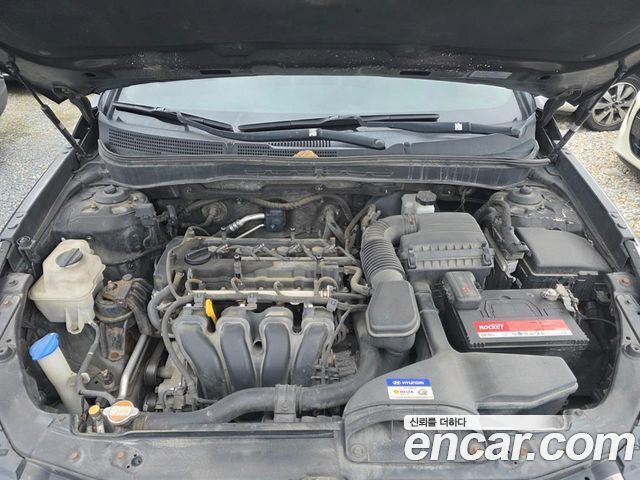 Hyundai Sonata 2011 — photo 19