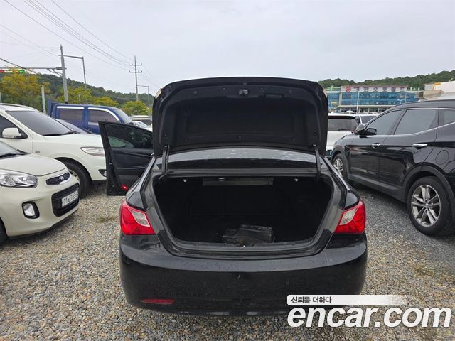 Hyundai Sonata 2011 — photo 20