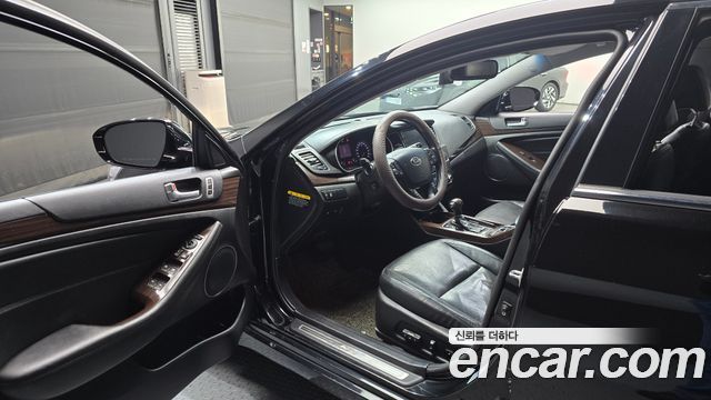 Kia K7 2015 — photo 13