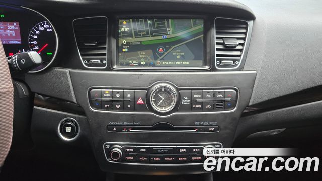 Kia K7 2015 — photo 25