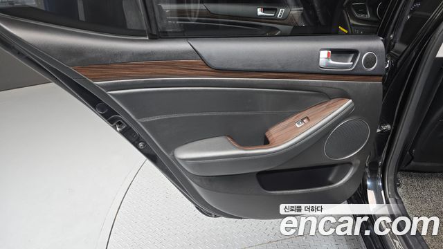 Kia K7 2015 — photo 15
