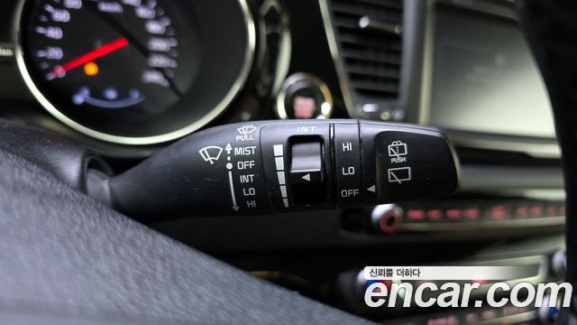 Kia Canival 2018 — photo 22