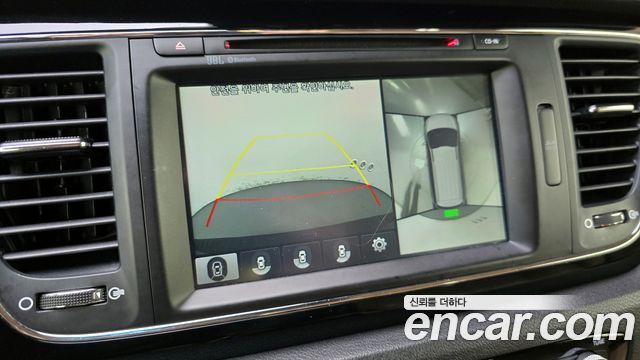 Kia Canival 2018 — photo 23