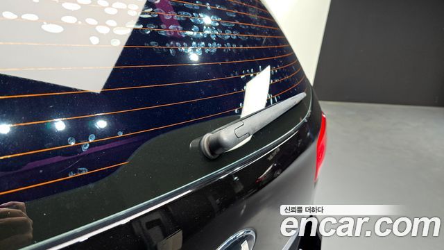 Kia Canival 2018 — photo 31