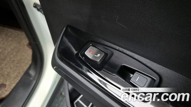 KG Mobility Torres 2023 — photo 19
