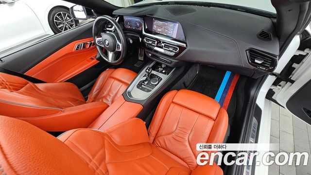 BMW Z4 2019 — photo 10