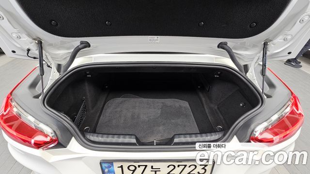 BMW Z4 2019 — photo 26