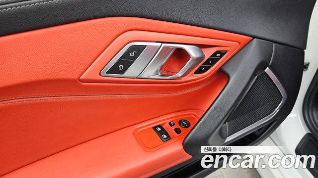BMW Z4 2019 — photo 29