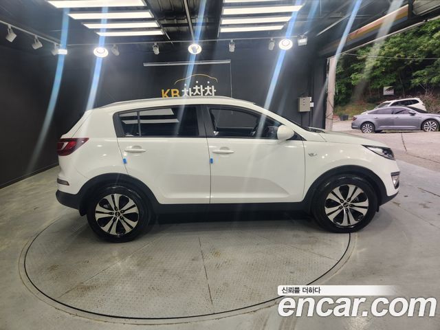 Kia Sportage 2012 — photo 8