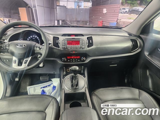 Kia Sportage 2012 — photo 15