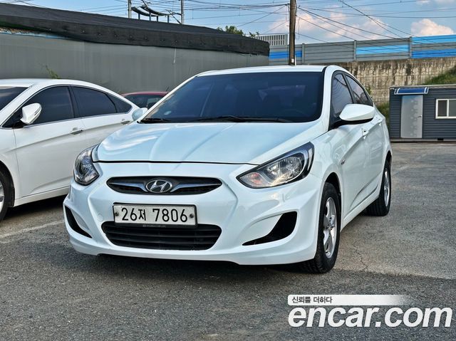 Hyundai Accent 2015 — photo 1