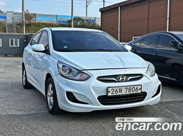 Hyundai Accent 2015 — photo 3