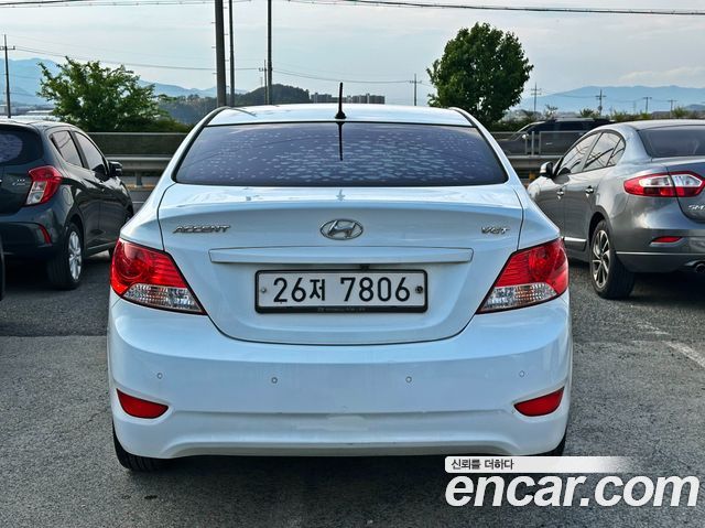 Hyundai Accent 2015 — photo 5