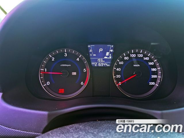 Hyundai Accent 2015 — photo 13