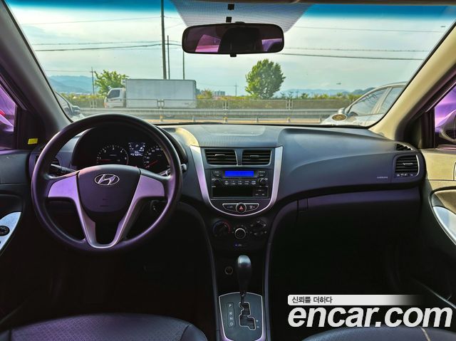Hyundai Accent 2015 — photo 15