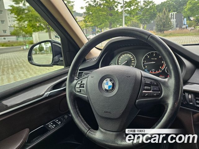 BMW X5 2014 — photo 18