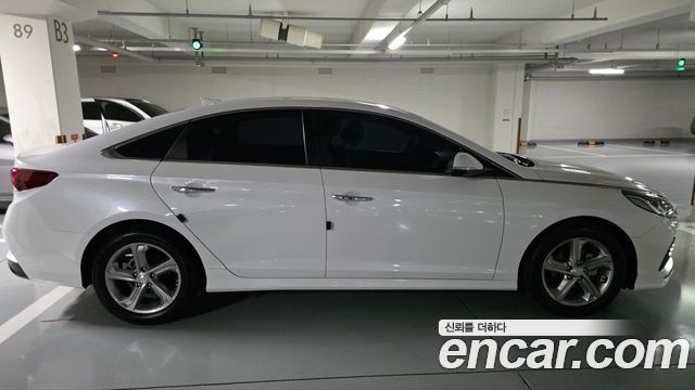 Hyundai Sonata 2019 — photo 16