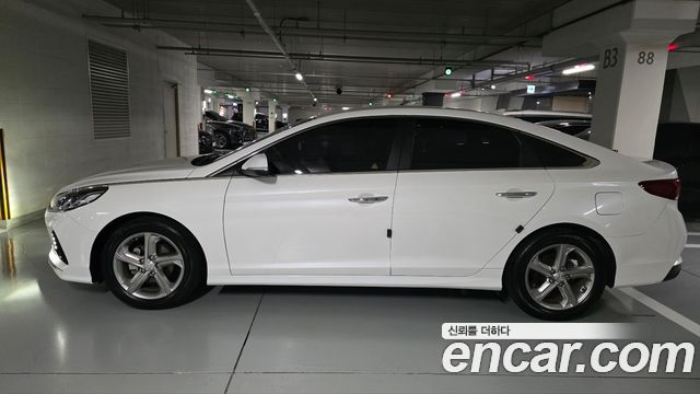 Hyundai Sonata 2019 — photo 17