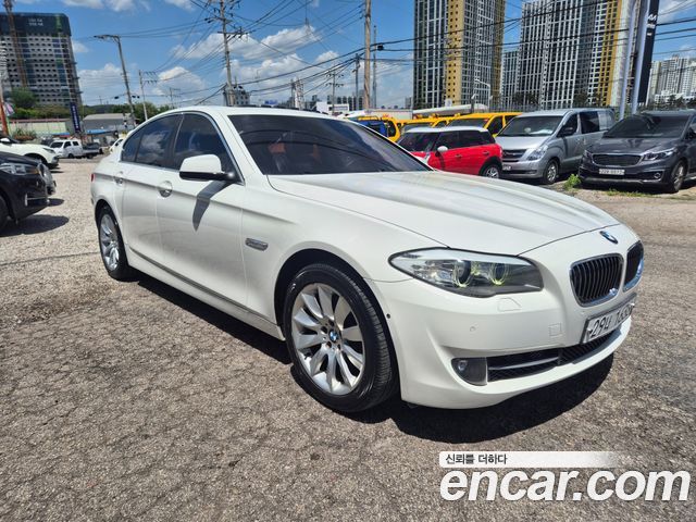 BMW 5-Series 2012 — photo 2