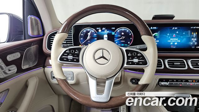 Mercedes-Benz GLS-Class 2021 — photo 19