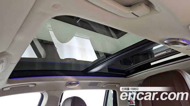 Mercedes-Benz GLS-Class 2021 — photo 24