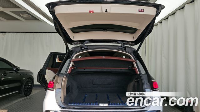 Mercedes-Benz GLS-Class 2021 — photo 26