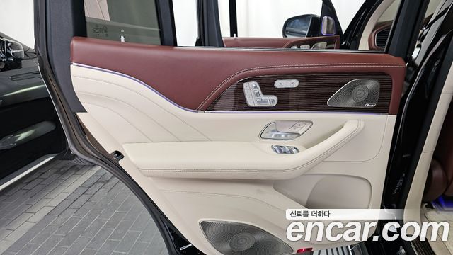 Mercedes-Benz GLS-Class 2021 — photo 15