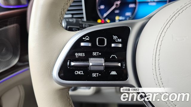 Mercedes-Benz GLS-Class 2021 — photo 33