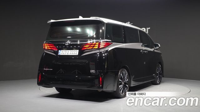 Toyota Alphard 2025 — photo 2