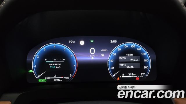 Toyota Alphard 2025 — photo 11