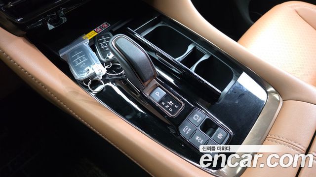 Toyota Alphard 2025 — photo 12