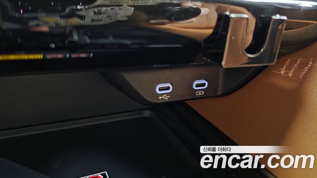 Toyota Alphard 2025 — photo 16