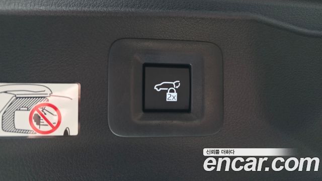 Toyota Alphard 2025 — photo 37