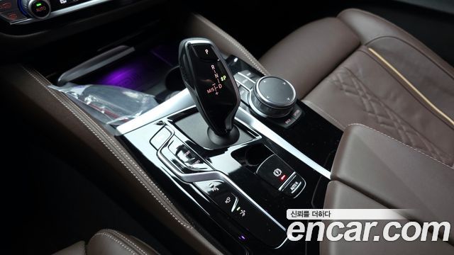 BMW Gran Turismo 2024 — photo 9