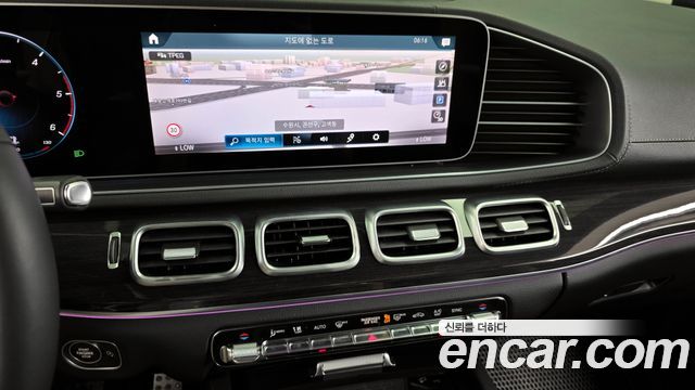 Mercedes-Benz GLE-Class 2020 — photo 20
