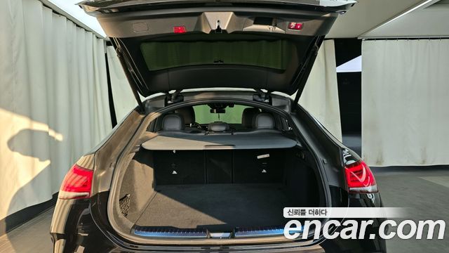 Mercedes-Benz GLE-Class 2020 — photo 26