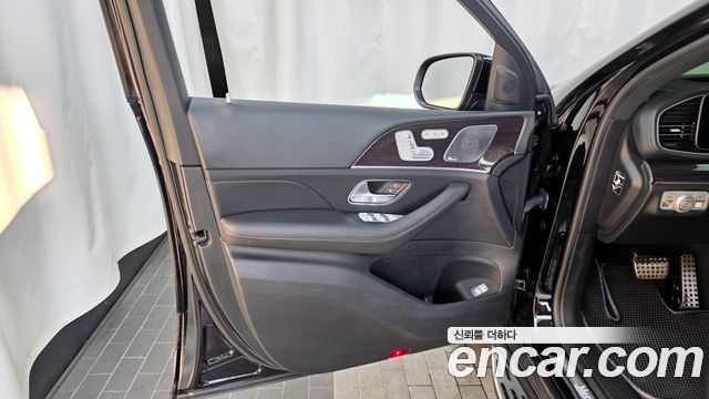 Mercedes-Benz GLE-Class 2020 — photo 14