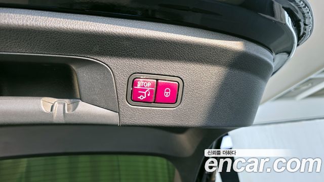 Mercedes-Benz GLE-Class 2020 — photo 34