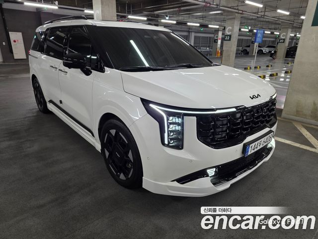 Kia Canival 2024 — photo 3
