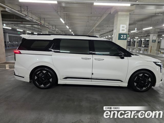 Kia Canival 2024 — photo 4