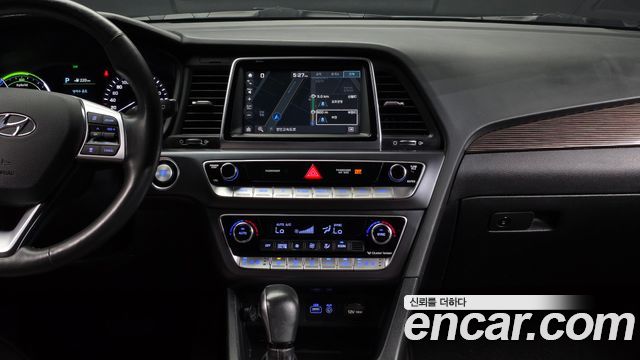 Hyundai Sonata 2019 — photo 12