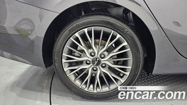 Kia K3 2022 — photo 5
