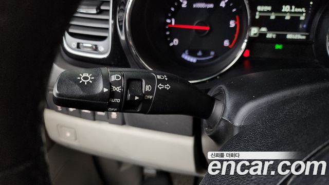 Kia Canival 2018 — photo 26