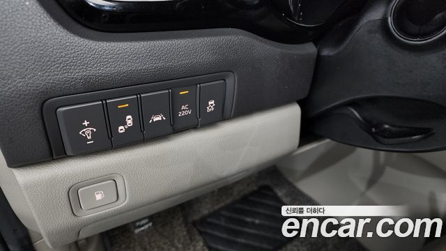 Kia Canival 2018 — photo 29