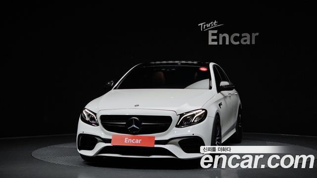 Mercedes-Benz E-Class 2018 — photo 3