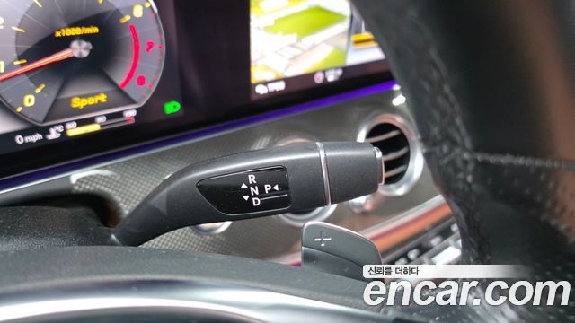 Mercedes-Benz E-Class 2018 — photo 9