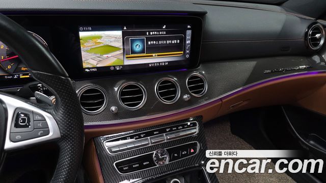 Mercedes-Benz E-Class 2018 — photo 14
