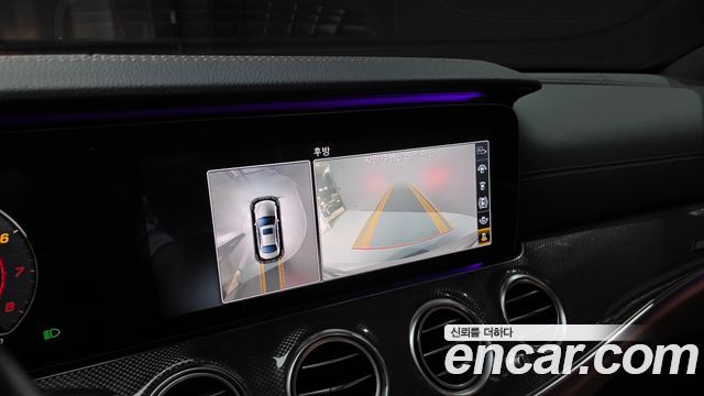 Mercedes-Benz E-Class 2018 — photo 15