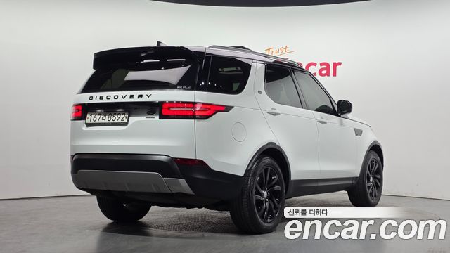 Land Rover Discovery 2019 — photo 2